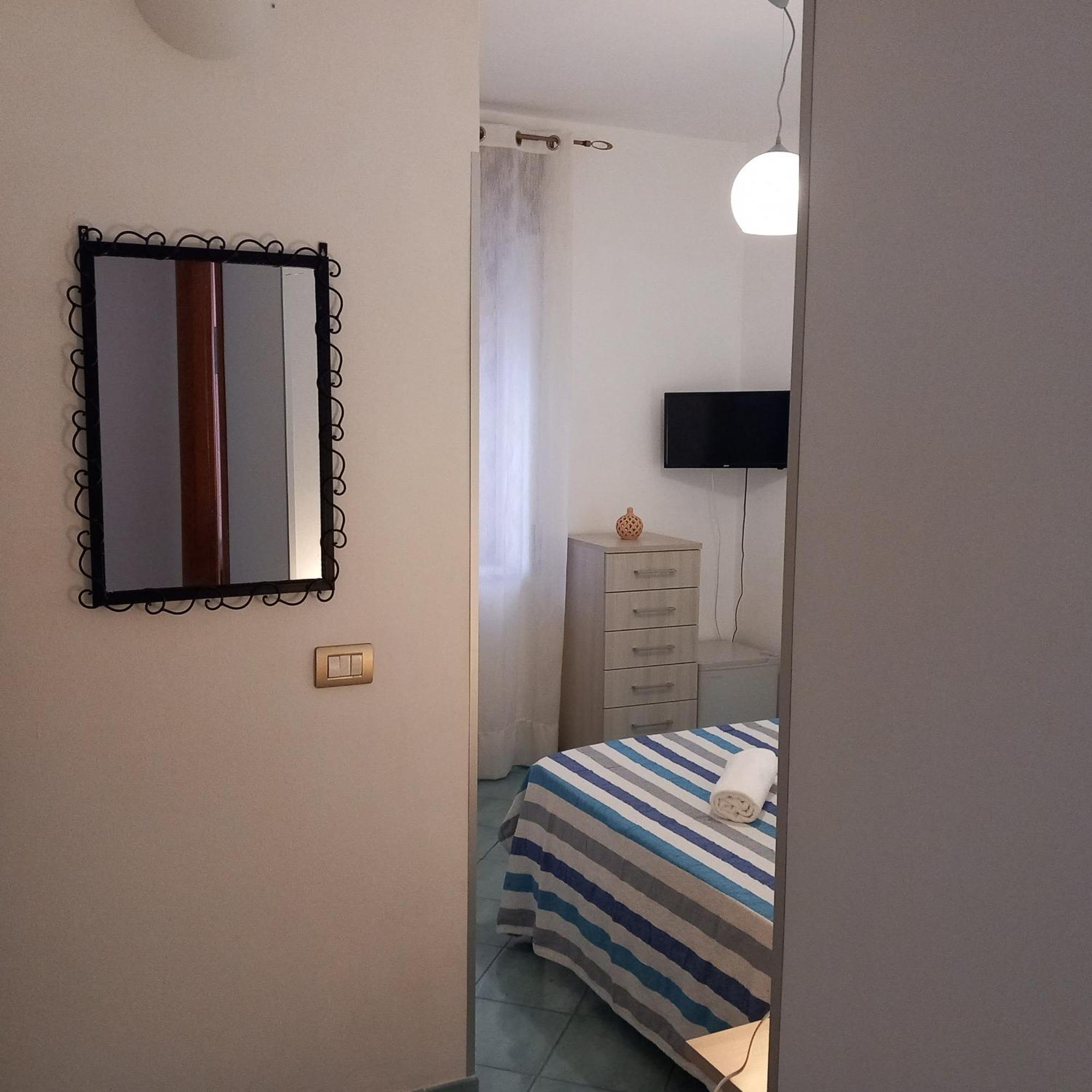 Casa Vacanze E B&B Oltremare Marina di Camerota Extérieur photo